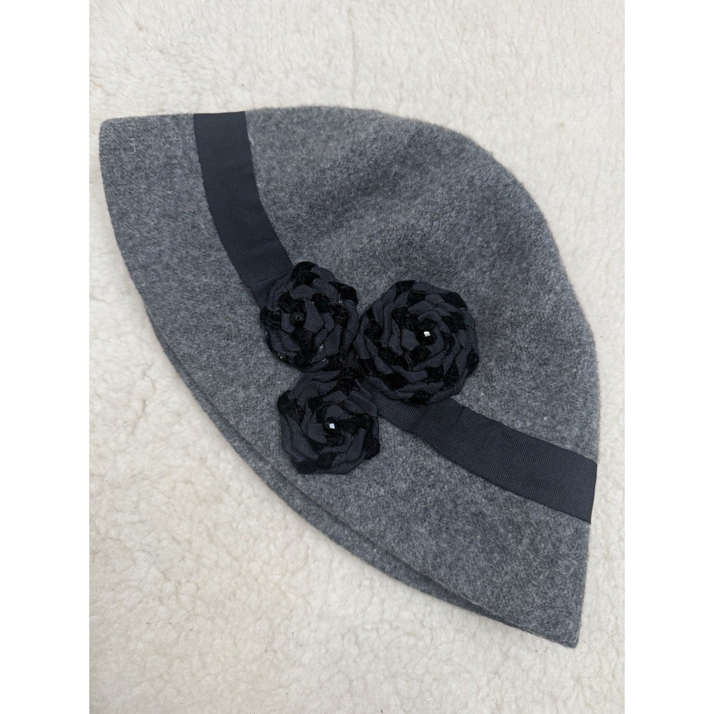 Y2K Nine West Cloche Bucket Hat Floral Embroidered Wool Blend 90s 2000s Glam